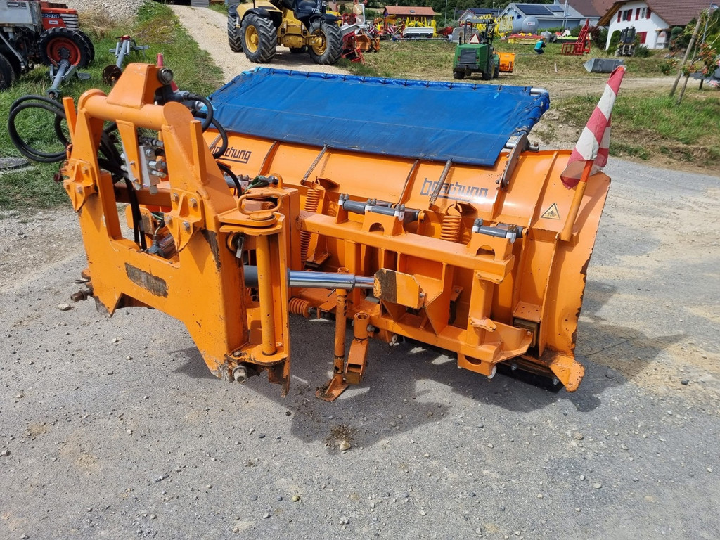 d56eb404-2c0c-4a0e-8779-014ec50b0969-Boschung Montavon (1).jpg