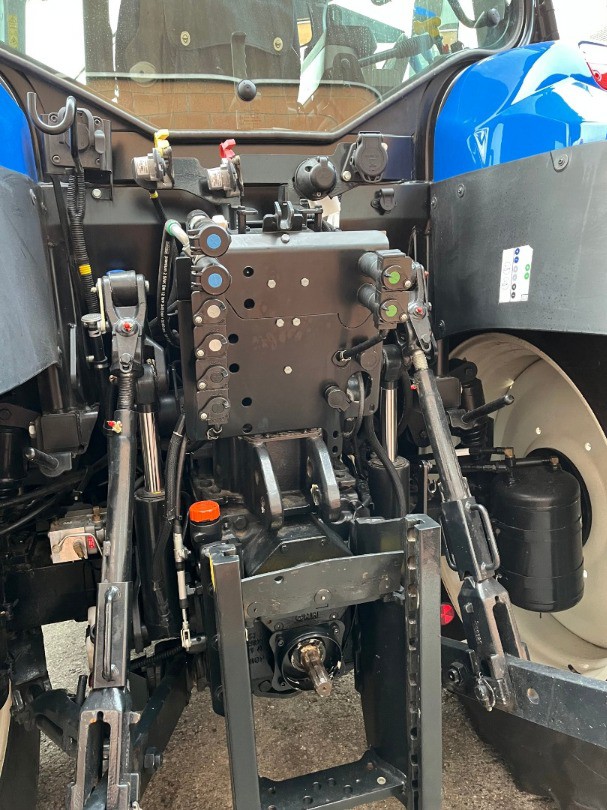 c9267b41-5ef0-4cd5-8d48-62bd2054a58f-IMG_6313 1.jpg