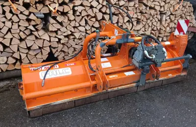 Mulcher pistenbully schlägelmulcher