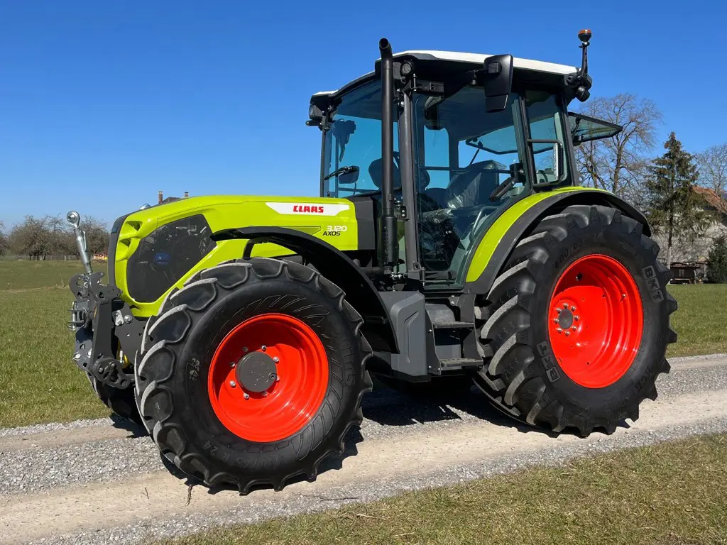 Traktor Claas Axos 3.105 Advanced