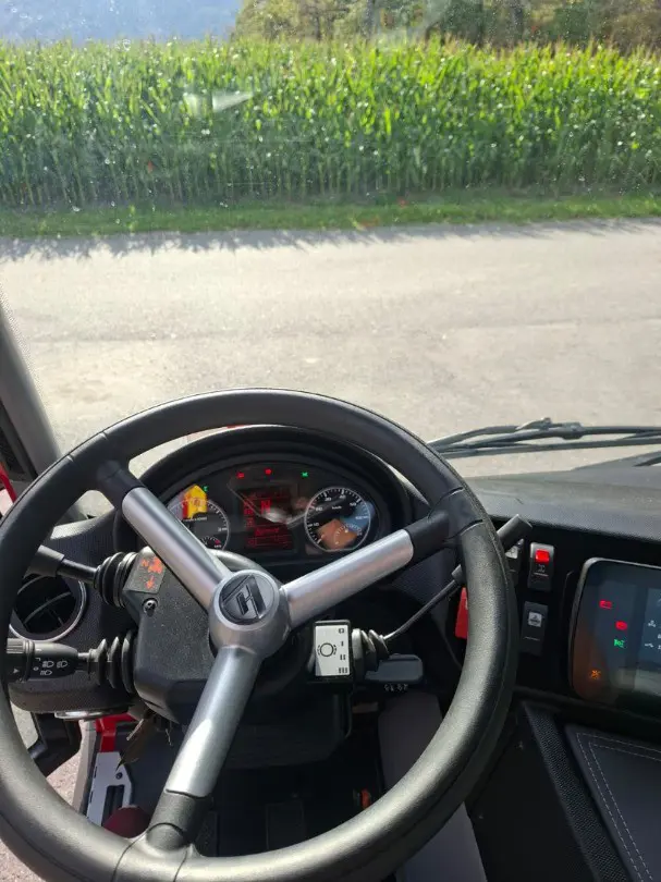 ffdcb880-3f0c-46ea-90e1-0b1e1598caf3-PHOTO-2026-08-26-17-38-18.jpg