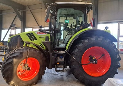 CLAAS ARION 550 CMATIC