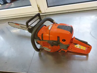 Tronçonneuse Husqvarna