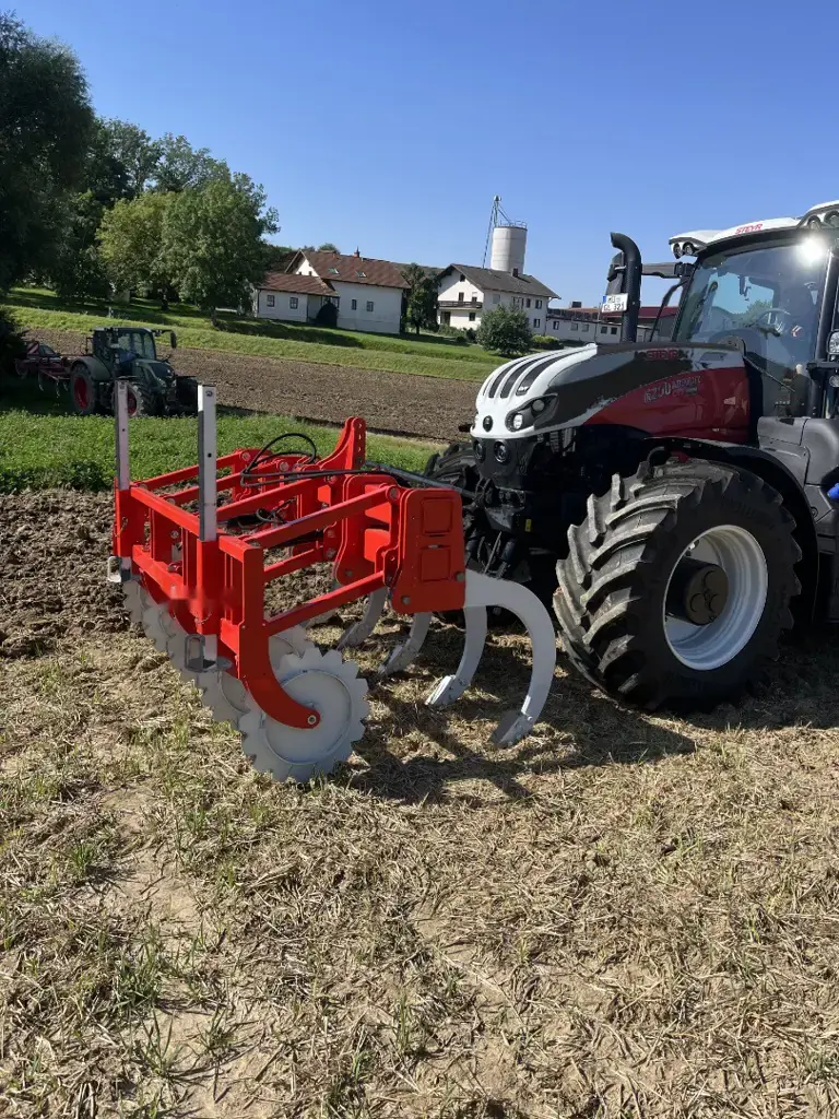 55d45211-ba18-415c-b240-924e069ffb7b-FL3000_Feld_Steyr_seitlich.jpg