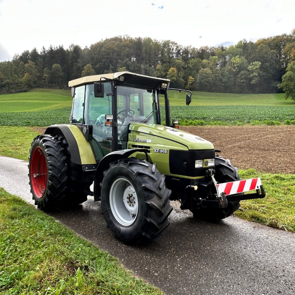 744d1755-f24b-41f6-8750-2f435e55e6d7-vorne rechts.jpg