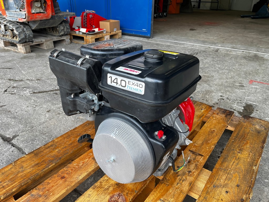 b8dbd892-88fe-4b12-ac39-5cb902f784af-11539 Rapid Motor Benzin Robin  14PS zu 505 (1).jpg