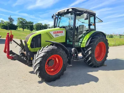 Claas Axos 330