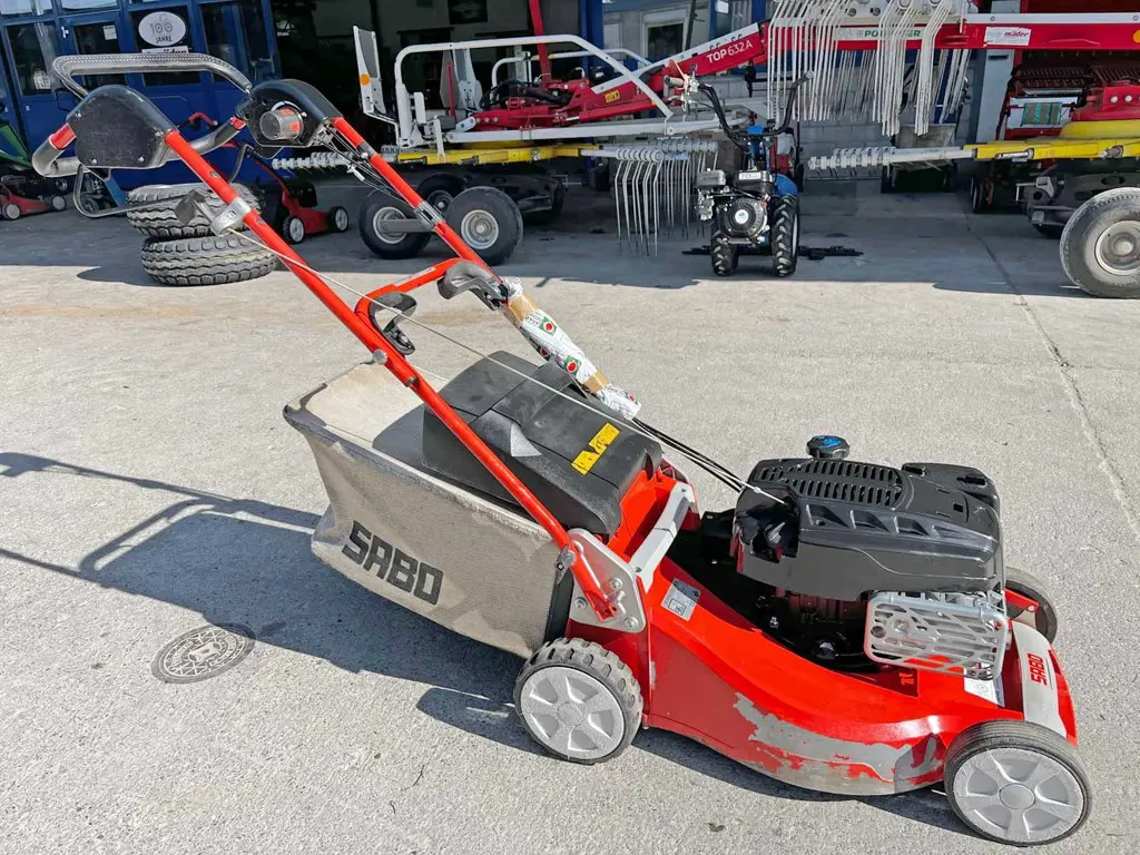 f7efa3d1-0660-4d78-b35d-675a7cb7f2a3-30748-Sabo-Rasenmäher-Benzin-47-Vario-(1).jpg