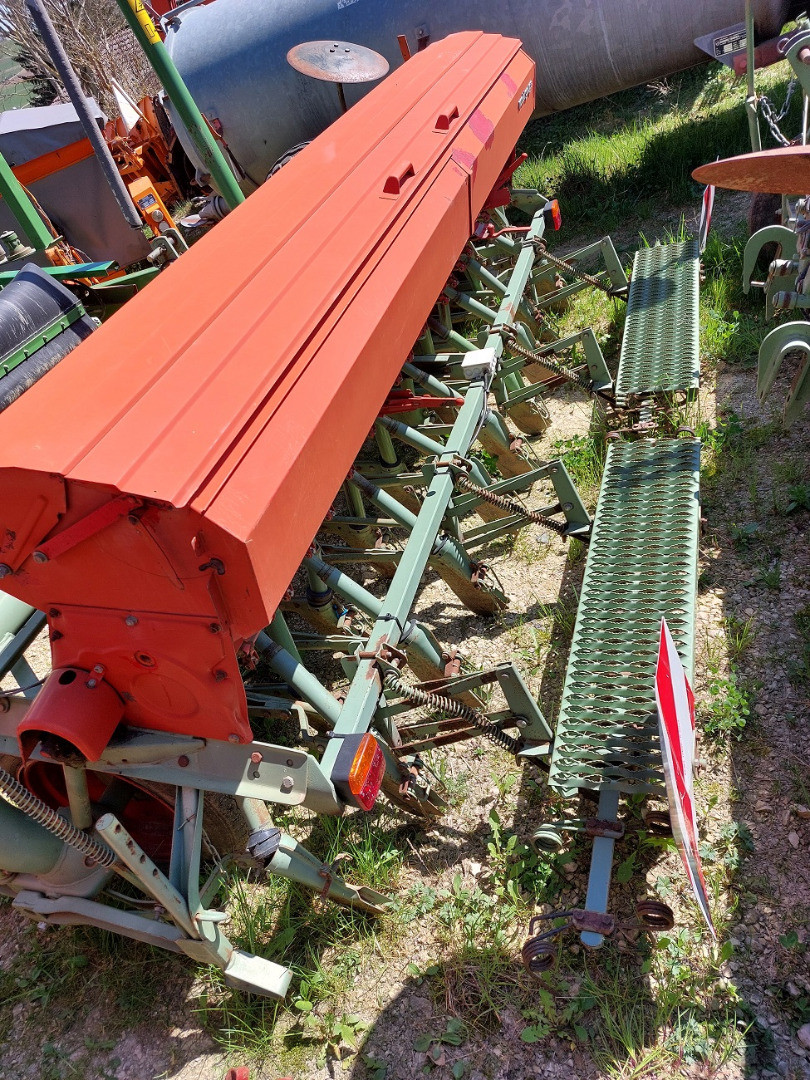 d1d7a4cc-d94b-4d59-a51b-5bdefcaeb860-Nodet Oppliger CE (3).jpg