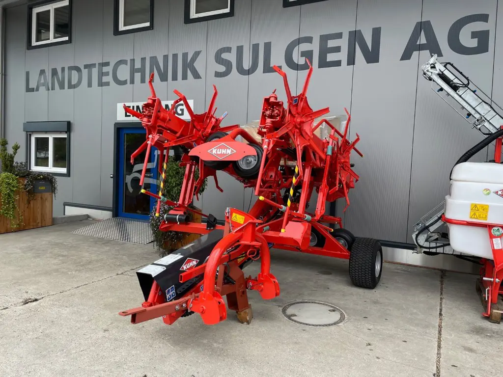 Kreiselheuer Kuhn GF 10803T 10-teilig mit Fahrwerk