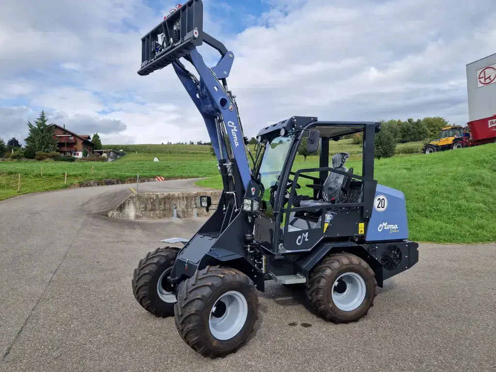 Hoflader MONA SOLARA Elektro, 1500kg Hubkraft