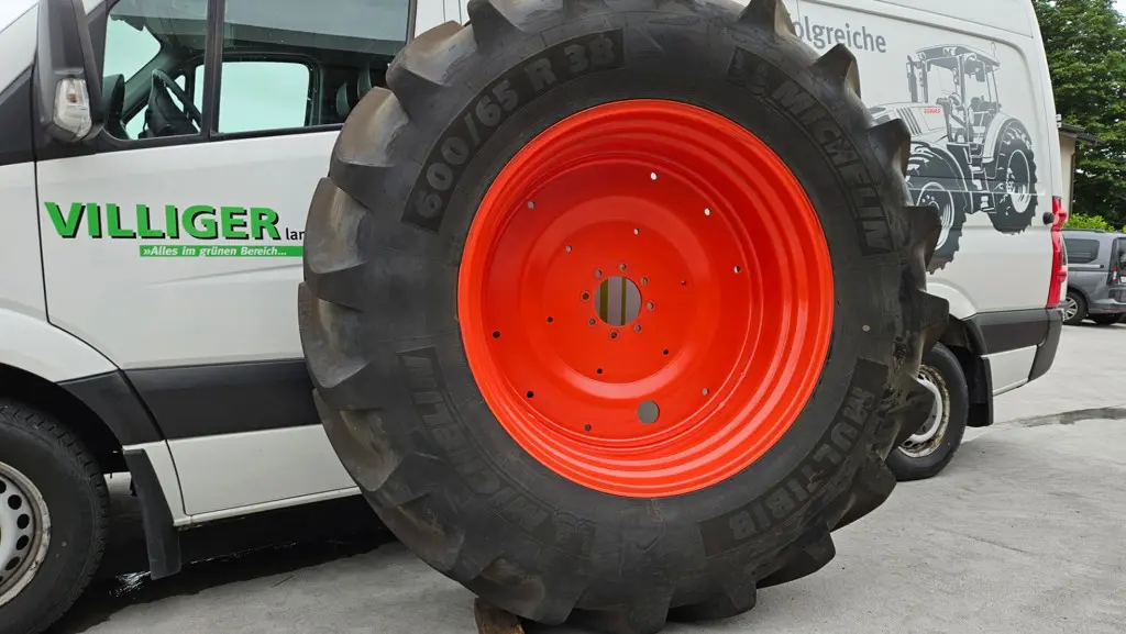 Reifen Michelin 600/65 R38 / Felegensatz