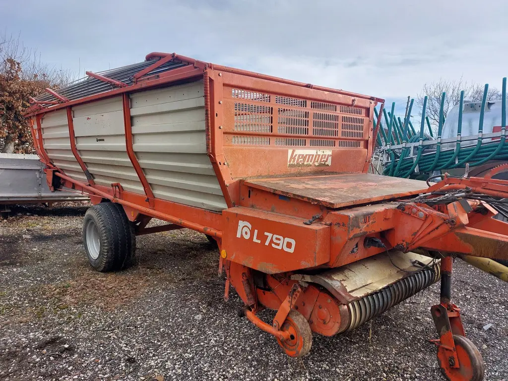 3eb59f3f-a753-4308-b3cc-7418b6f96940-Kemper Boillat (10).jpg