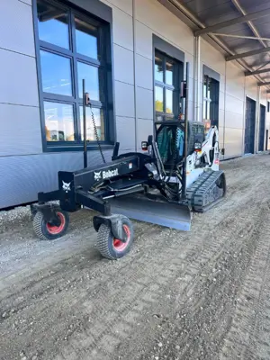 Bobcat - Anbaugrader / 2014