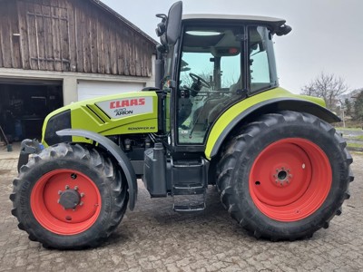 Claas Arion 420
