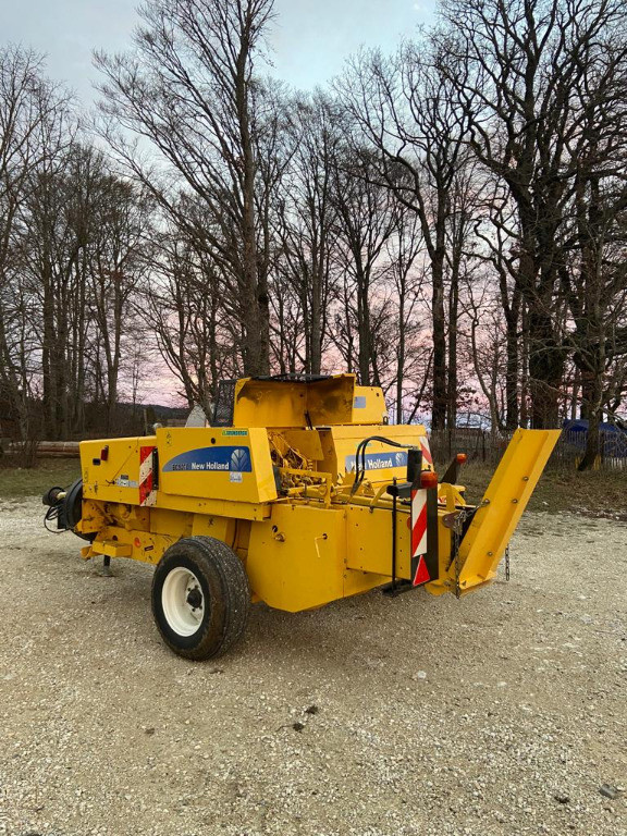 f769d391-3ba6-432c-b07c-2b3de77af5b4-New Holland Perrenoud (5).jpg