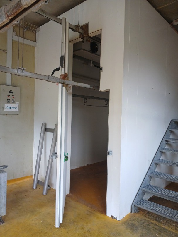 57a634fe-6787-4365-8d52-fa549e712988-Chambre froide 2.jpg