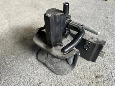 Autom. Zugmaul  zu  SDF