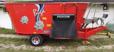 Futtermischwagen Peecon 12 m3