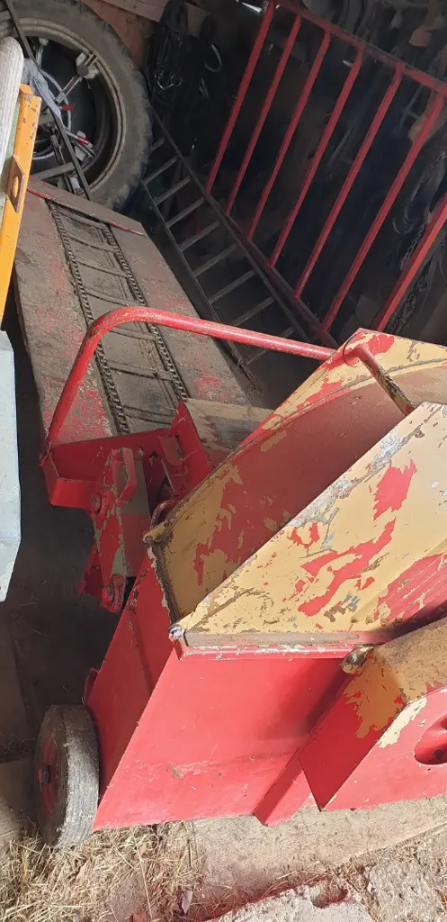 9ffeb5d4-591d-4115-a203-0c0e4229e607-Eberl Schnegg (9).jpg