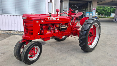 Traktor McCormick Deering Farmall H