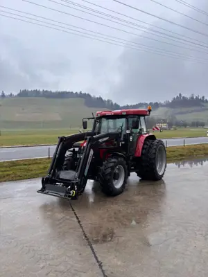 Traktor Case 105 Pro
