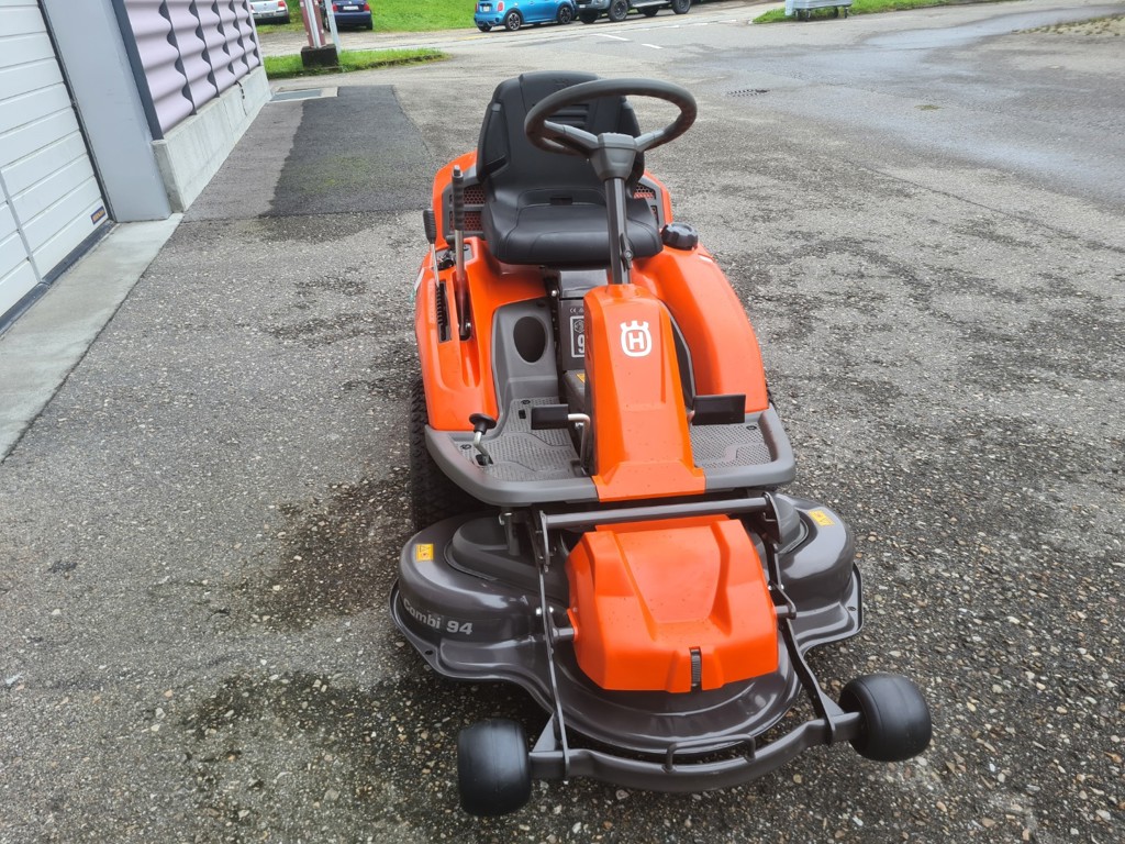 7f80a452-6a8e-4d3f-985a-f9bb15e1460c-Husqvarna 214 TD 4.jpg