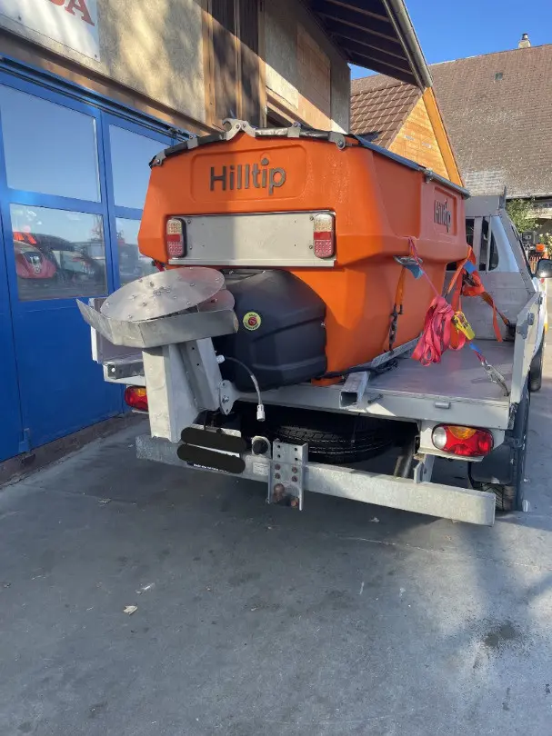 Salzstreuer Hilltip IceStriker 550