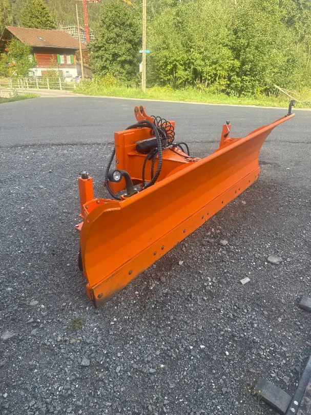 Schneepflug PVHU 2800