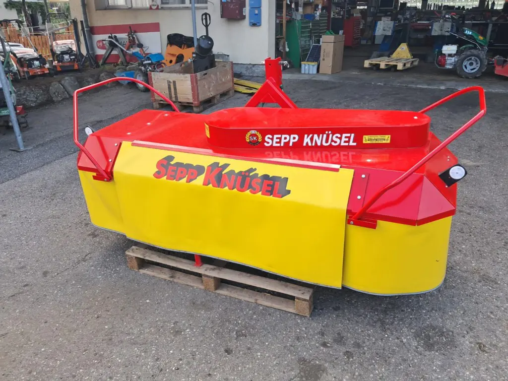 Mähwerk Knüsel Blitz 220