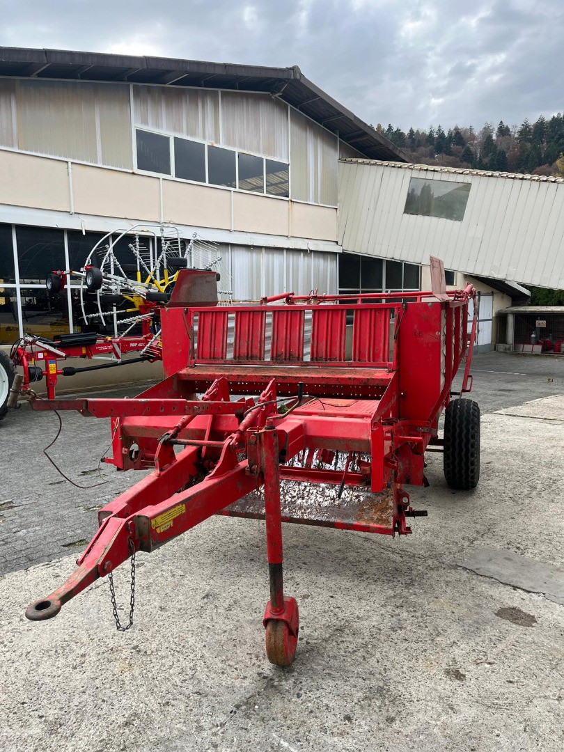 f5a66e77-695f-4b6c-a7d6-5b5a6503b6e4-Pöttinger 517 MHE 5.jpg