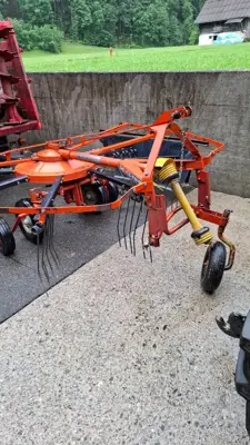 DEUTZ-FAHR Schwader KS83D