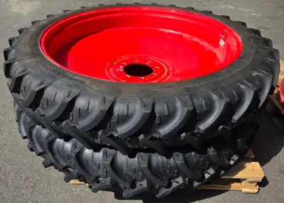 1 Paar Rad kpl. Kleber 270/95R48