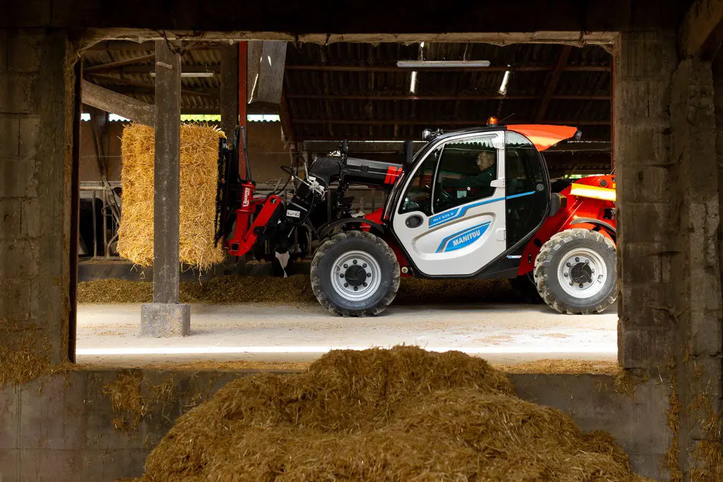 c949770f-0507-4357-8968-f5116610661a-639843-application_agriculture_telehandler_mlt_625_e_manitou_020.jpg