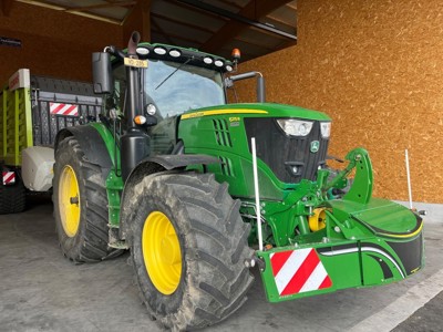 Tracteur John Deere 6215R