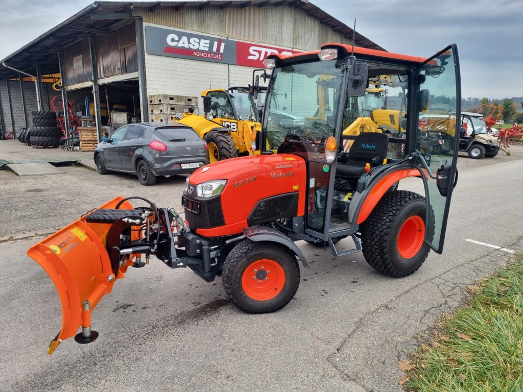 Kubota B2231