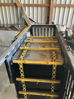 Dosiergerät für Quaderballenpresse