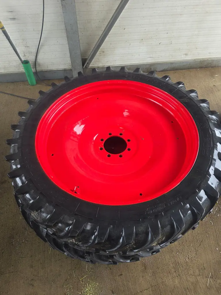 Michelin 320/90R50