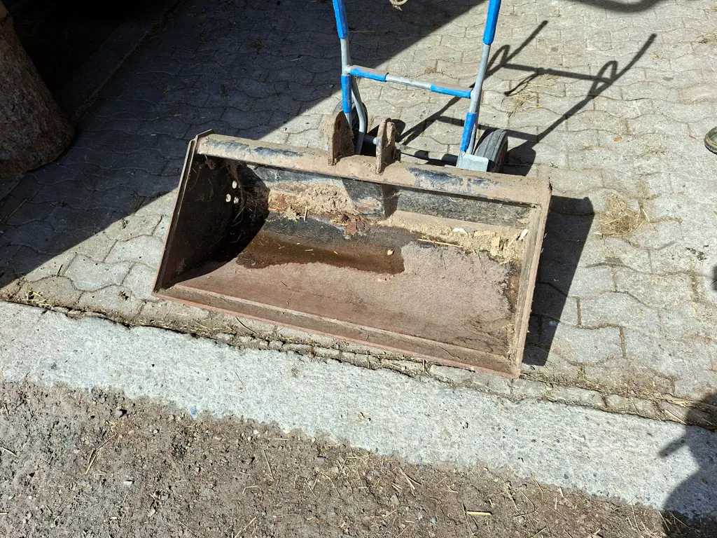 60c4cf9c-9b4e-43f7-a67c-819d0e43eb70-9.jpg