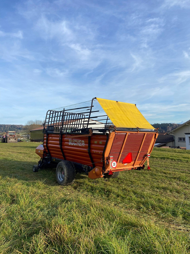 cfc16307-a9b5-4f64-91d7-4fc20f374d5b-Bucher Dumoulin Uni 24 (10).jpg