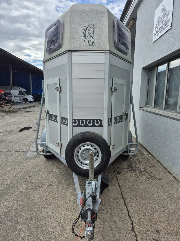 ac21bd33-bc23-46da-83d7-a2ec3361a27d-Pferdeanhänger Pferdetransporter Daltec Carco 2 LMB Maschinen GmbH 4.jpg