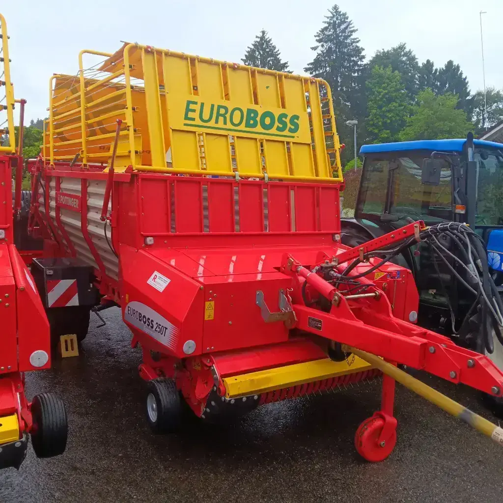 Pöttinger Ladewagen Euroboss 250T 31 Messer