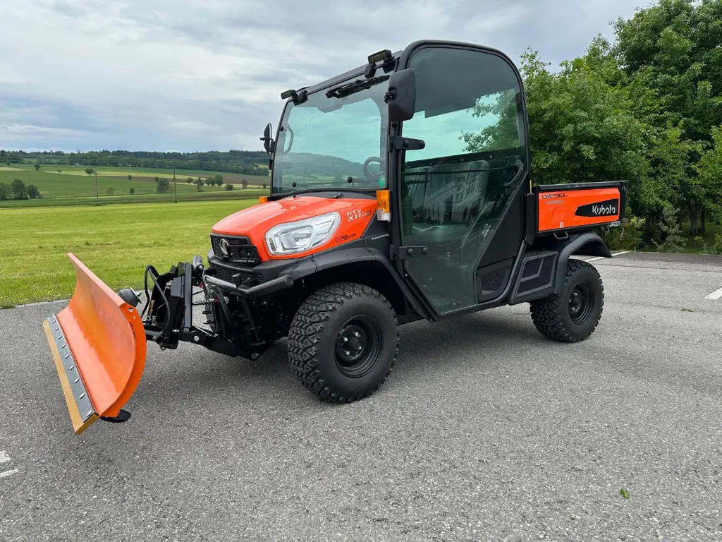 d081e317-90ec-44d3-8917-f4b41a3fca66-Kubota RTV-X1110 House and Garden Services 001.jpg