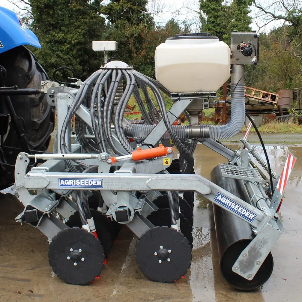 2bc1fe6b-056a-4560-8981-02f77a4dd3ca-Agriseeder-E-Series-6.jpg