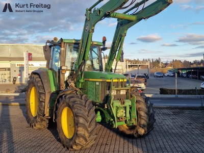 John Deere 6910