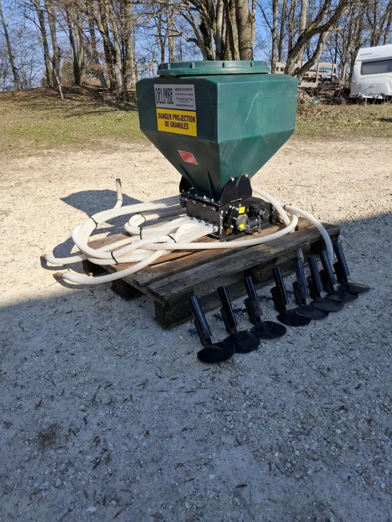 aa76ea97-79cc-4706-b358-1b038f748513-Delimbe Jolidon (3).jpg