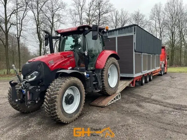 a6104188-eef0-4bf9-b18b-4397178a7858-Mobiler Pferdestall  Aussenstall  Unterstand für Pferde - LMB Maschinen GmbH 6.jpg