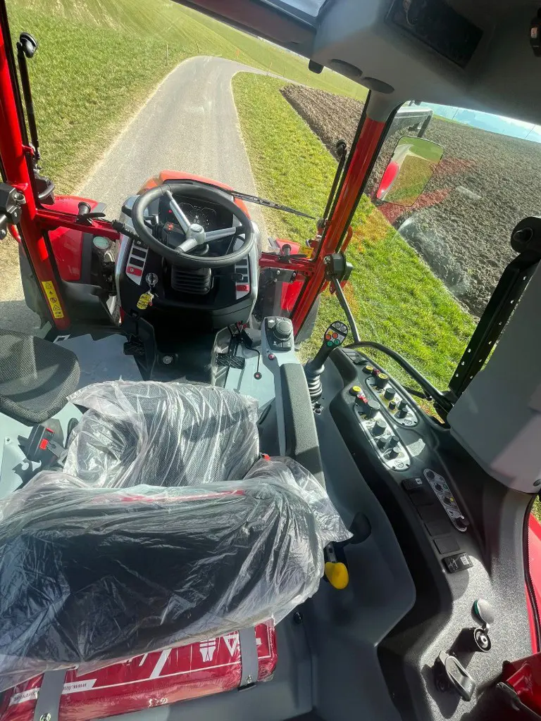 f1ff00f8-d404-4066-a5c7-2f254a394010-WhatsApp Image 2026-03-05 at 12.jpg