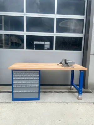 Lista Werkbank mit Schraubstock LEINEN Nr. 10