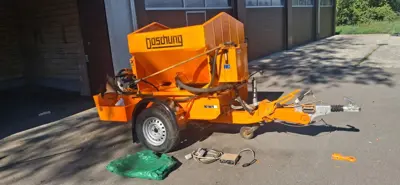 Salzstreuanhänger Boschung